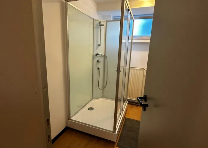 Pension Hostel Herdorf Albergue *